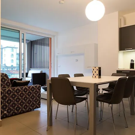 Sleeps 4 Pool Air Con T421959 Appartement *
